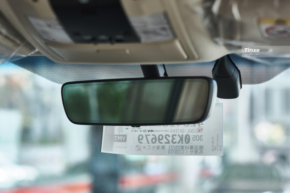 Gương chiếu hậu trung t&acirc;m chống ch&oacute;i tự động