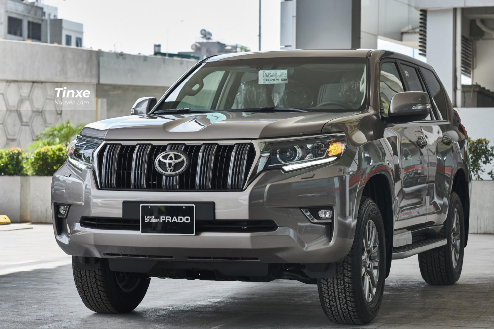 Thiết kế tổng thể ngoại thất của Toyota Land Cruiser Prado 2020 kh&ocirc;ng c&oacute; g&igrave; thay đổi