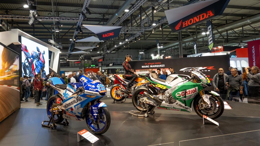 Triển lãm xe mô tô EICMA 2020 sẽ chính thức bị hoãn, hủy do Covid-19 Triển lãm xe mô tô EICMA 2020 sẽ chính thức bị hoãn, hủy do Covid-19