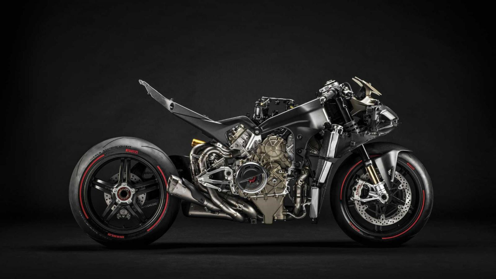 Ducati Superleggera V4 trang bị khung sườn, càng sau và bộ vành bằng sợi carbon Ducati Superleggera V4 trang bị khung sườn, càng sau và bộ vành bằng sợi carbon
