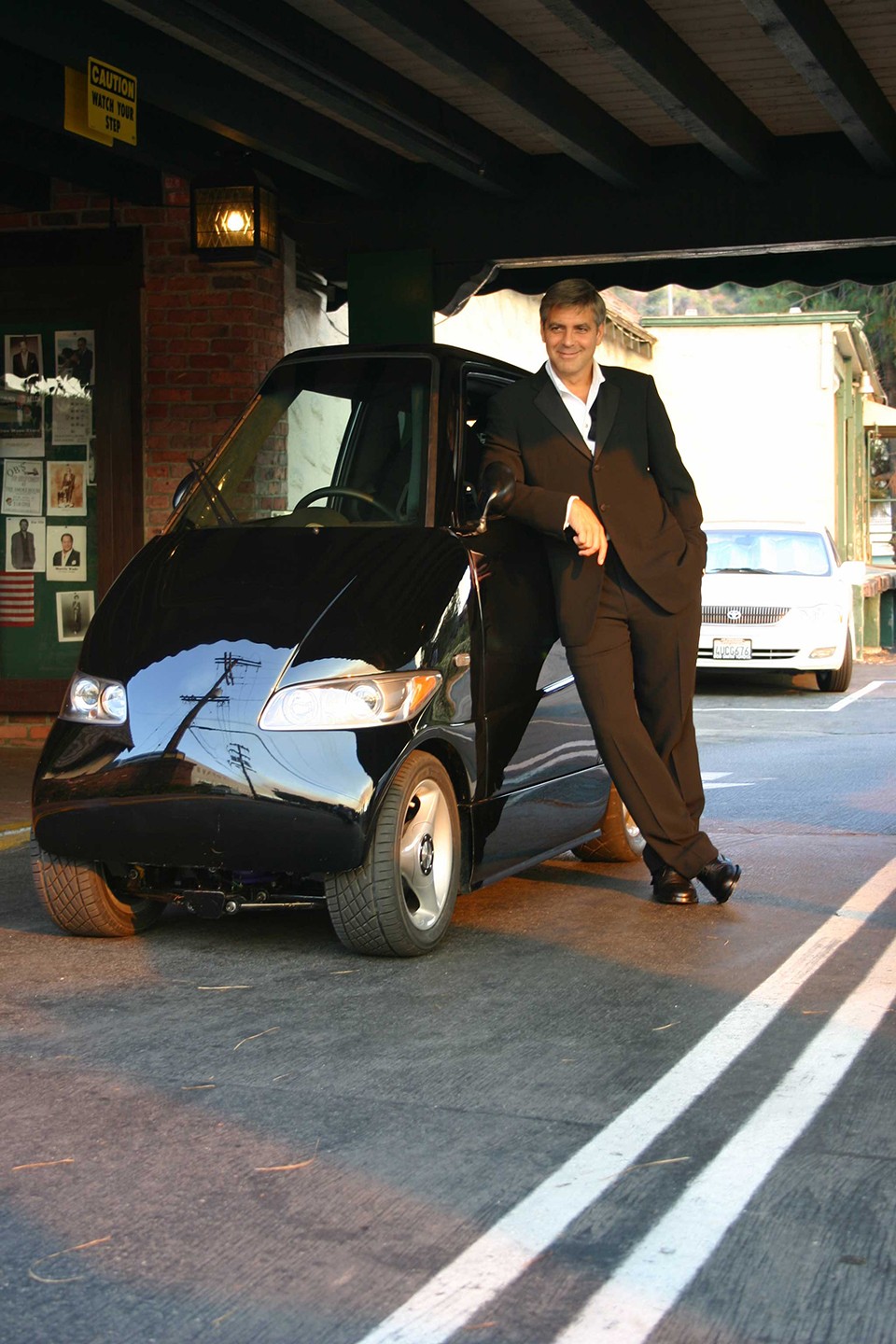 Ngôi sao Hollywood, George Clooney từng là fan cứng của Tango T600