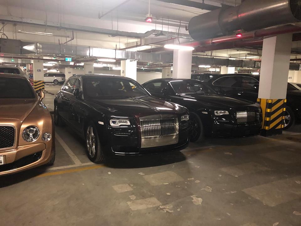 Hai chiếc Rolls-Royce của một đại gia Hà Nội Hai chiếc Rolls-Royce của một đại gia Hà Nội
