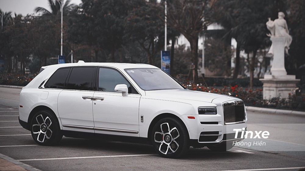 Rolls-Royce Cullinan chính hãng duy nhất Việt Nam Rolls-Royce Cullinan chính hãng duy nhất Việt Nam