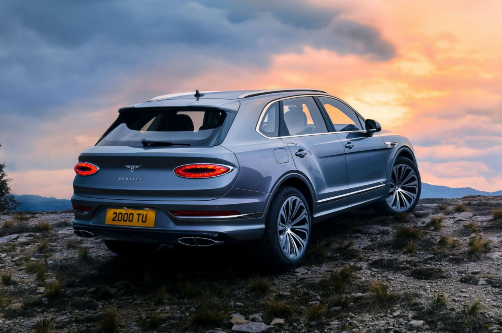 Đuôi xe Bentley Bentayga 2021 facelift Đuôi xe Bentley Bentayga 2021 facelift