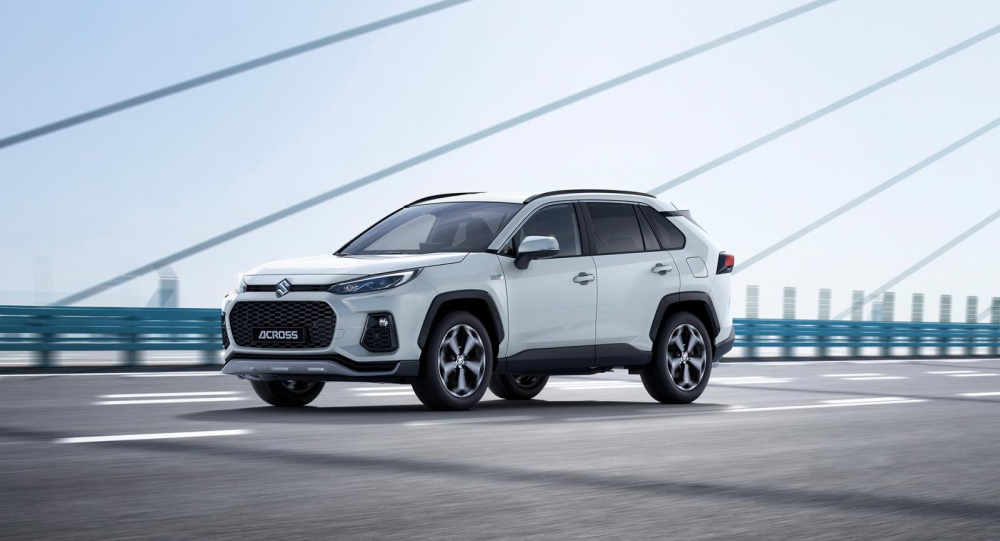 Suzuki Across 2020 còn có trang bị an toàn khá đầy đủ và hiện đại