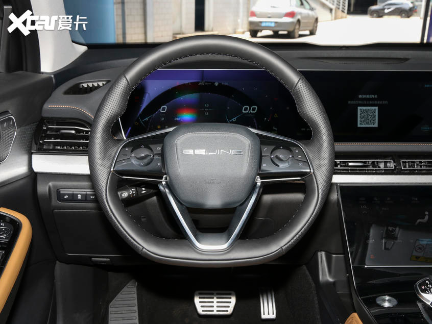 Cận cảnh tay lái của BEIJING X7