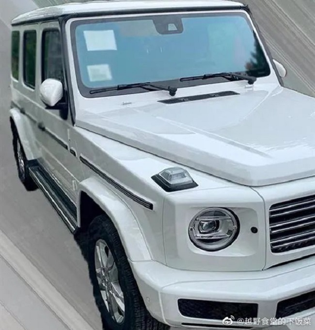 Mercedes-Benz G350 c&oacute; thiết kế về cơ bản l&agrave; giống c&aacute;c phi&ecirc;n bản c&ograve;n lại của d&ograve;ng G-Class