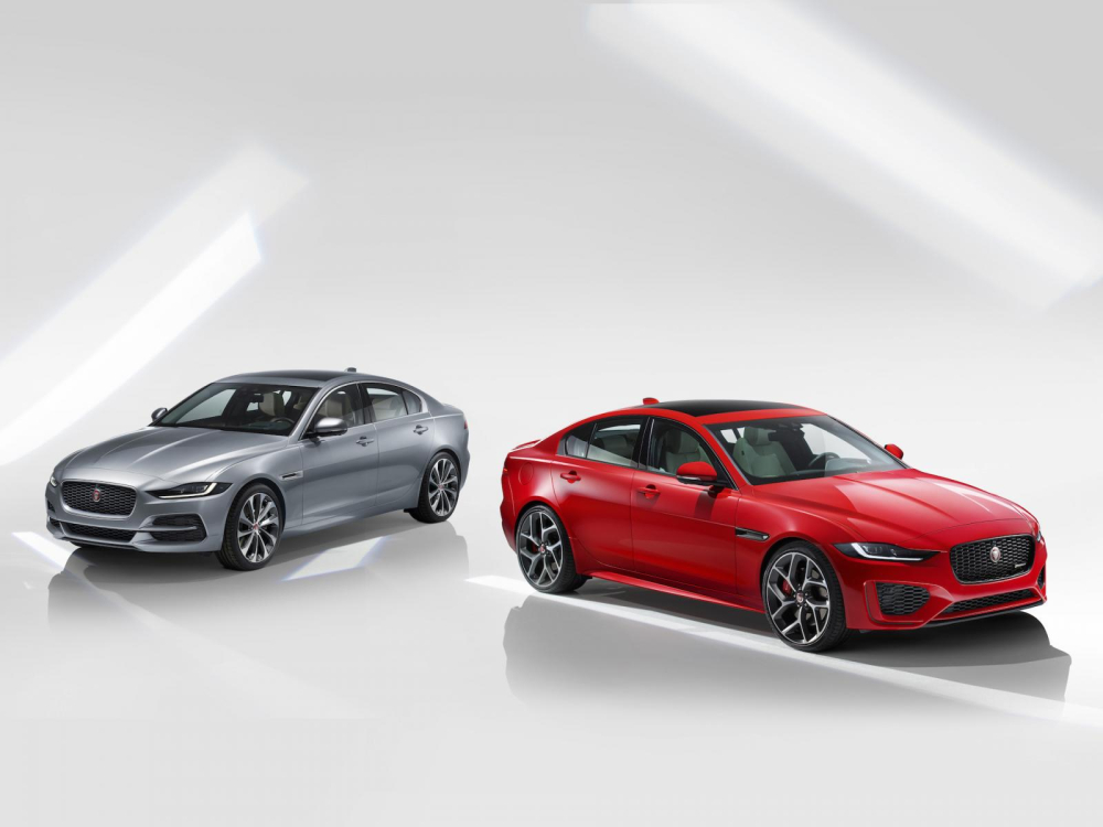 Giá xe Jaguar XE 2020