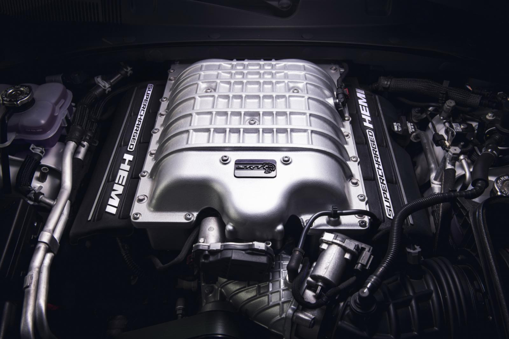 Động cơ HEMI V8 6.2L trên Dodge Charger SRT Hellcat Redeye Động cơ HEMI V8 6.2L trên Dodge Charger SRT Hellcat Redeye