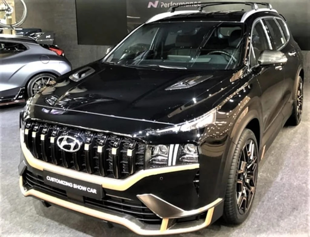 Hyundai Santa Fe N Performance Kit được trang bị lưới tản nhiệt và cản trước khác biệt Hyundai Santa Fe N Performance Kit được trang bị lưới tản nhiệt và cản trước khác biệt