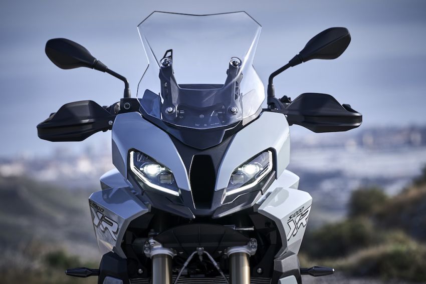 BMW S1000XR 2020 có thiết kế mặt nạ và đèn pha hoàn toàn mới BMW S1000XR 2020 có thiết kế mặt nạ và đèn pha hoàn toàn mới