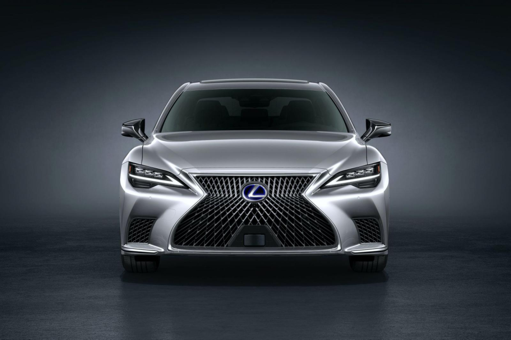 Cận cảnh đầu xe của Lexus LS mới