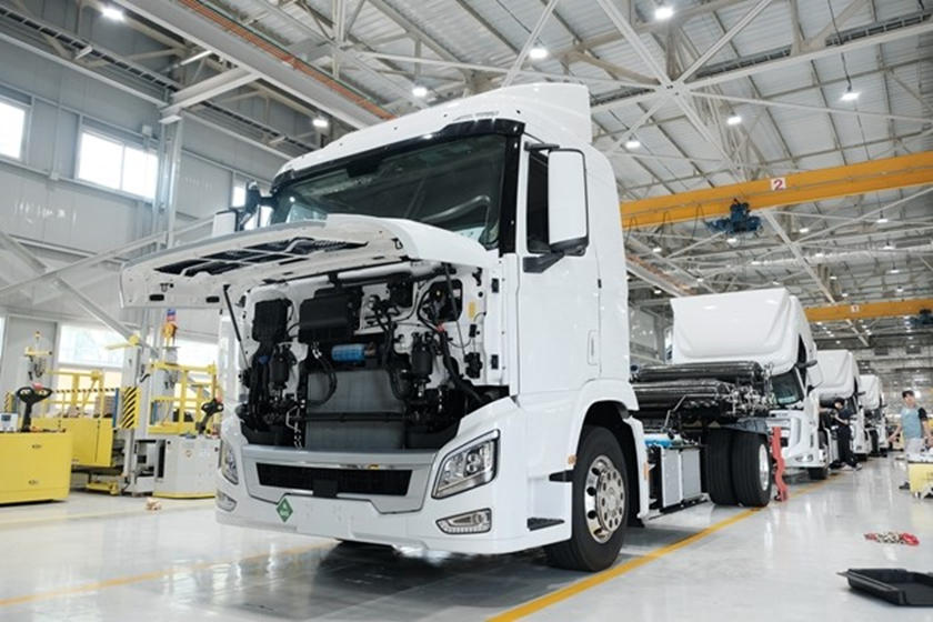 H&igrave;nh ảnh lắp r&aacute;p&nbsp;Hyundai XCIENT Fuel Cell tại nh&agrave; m&aacute;y