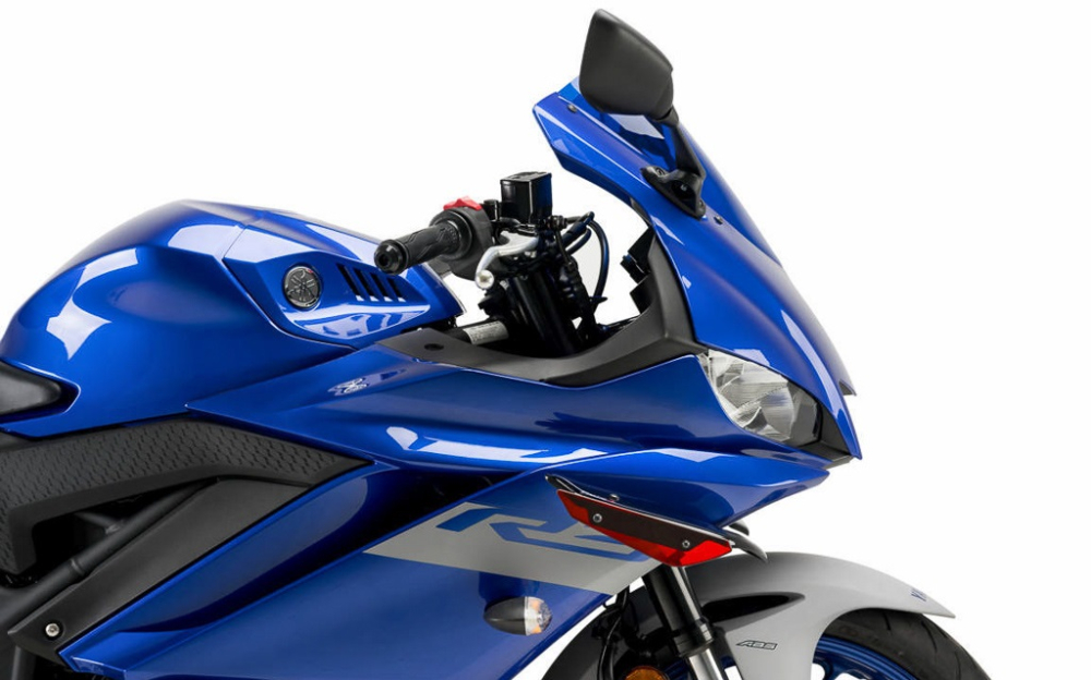 Yamaha R3 2020 với bộ c&aacute;nh gi&oacute; từ Puig