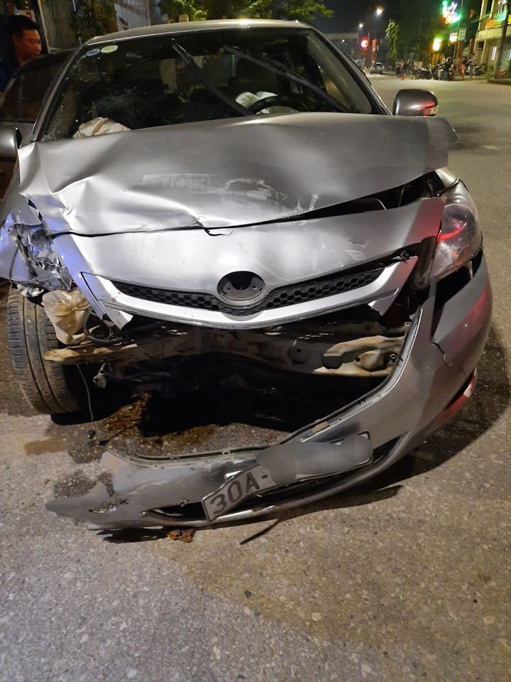 Chiếc Toyota Vios bung 2 túi khí Chiếc Toyota Vios bung 2 túi khí
