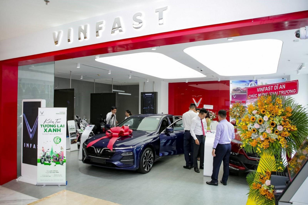 Nhờ lợi thế đến từ Tập đoàn Vingroup khi sở hữu nhiều trung tâm thương mại, VinFast có nhiều cơ hội tiếp xúc với người tiêu dùng