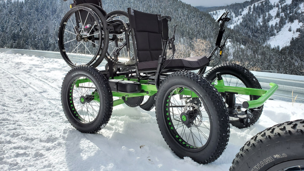 &ldquo;Not a Wheelchair&rdquo; l&agrave; một phương tiện đầy &yacute; nghĩa m&agrave; Zack chế tạo cho người vợ khuyết tật của m&igrave;nh
