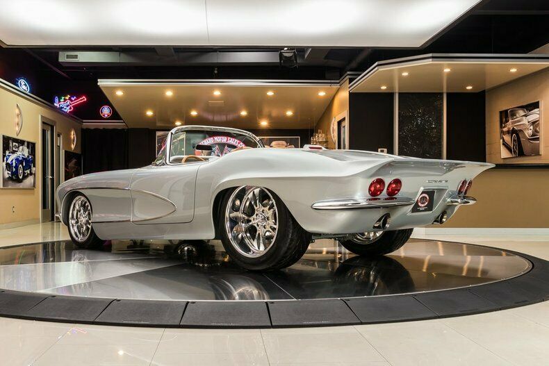 Ph&iacute;a sau&nbsp;của chiếc&nbsp;Chevrolet Corvette 1962 phục chế gi&aacute; 275.000 USD