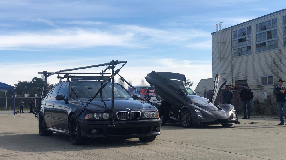 Chiếc BMW M5 s&oacute;ng đ&ocirc;i c&ugrave;ng si&ecirc;u xe Czinger 21C Lightweight