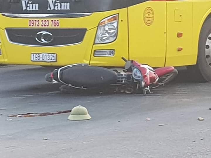 Người đàn ông đi xe máy đã bị thương sau vụ tai nạn