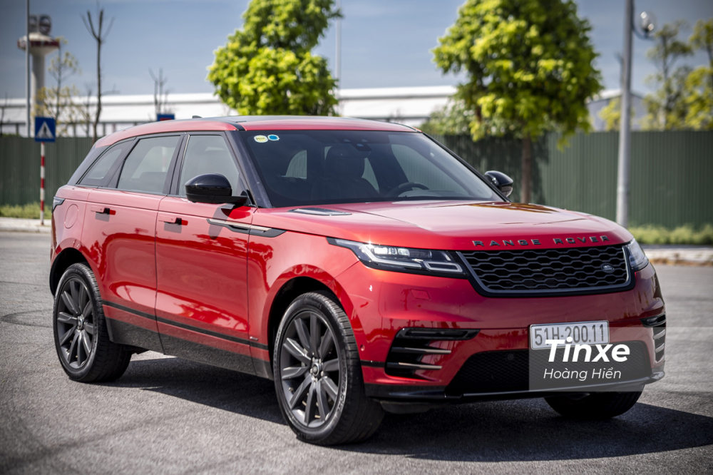 Trong khuôn khổ bài viết, chúng tôi sẽ đưa đến các bạn những thông tin về chiếc Range Rover Velar R-Dynamic SE với những tuỳ chọn được đặt riêng theo yêu cầu của khách hàng. Trong khuôn khổ bài viết, chúng tôi sẽ đưa đến các bạn những thông tin về chiếc Range Rover Velar R-Dynamic SE với những tuỳ chọn được đặt riêng theo yêu cầu của khách hàng.
