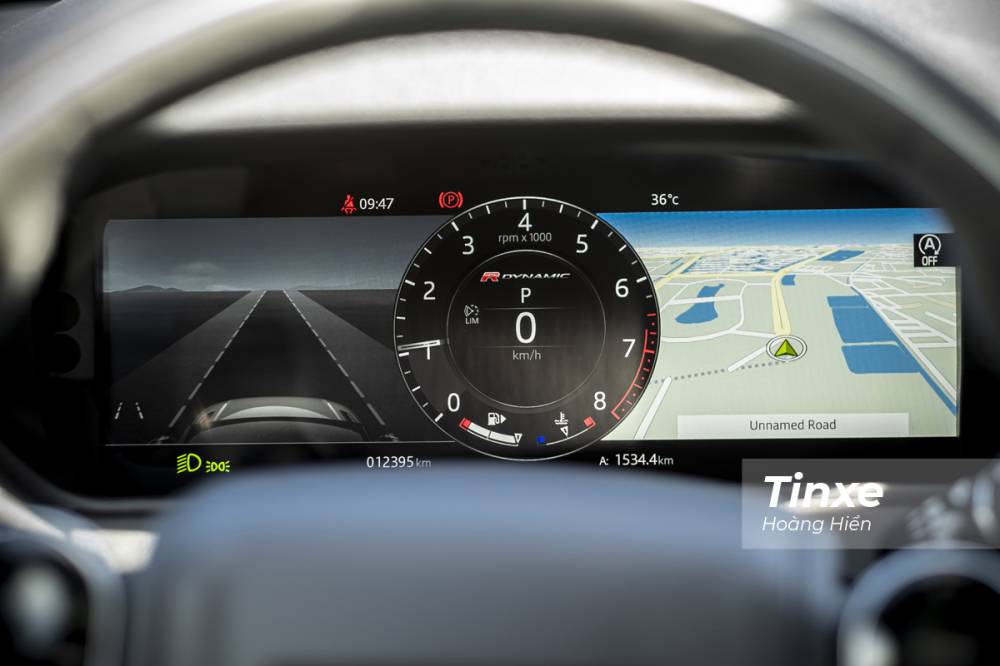 Phía sau vô-lăng là một màn hình điện tử cho phép hiển thị đa thông tin giúp người lái thuận tiện hơn khi vận hành xe. Phía sau vô-lăng là một màn hình điện tử cho phép hiển thị đa thông tin giúp người lái thuận tiện hơn khi vận hành xe.