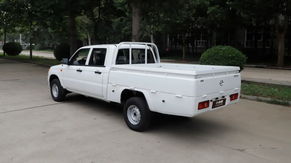 Ph&iacute;a sau của Zhongxing Grand Tiger 1.5 Turbo