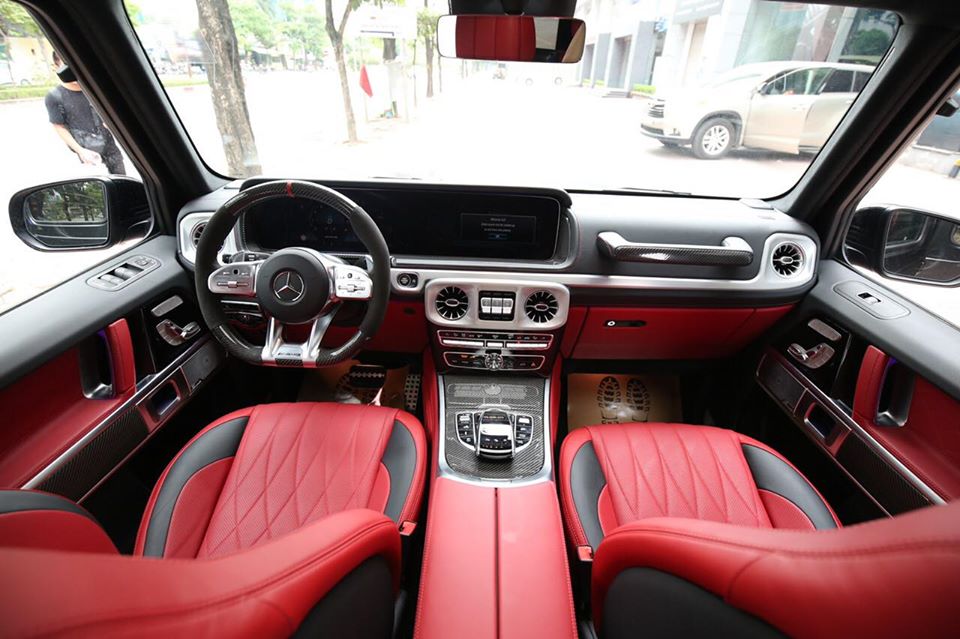 Khoang lái của Mercedes-AMG G63 2020