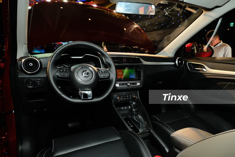 Nội thất MG ZS nổi bật với chất liệu da v&agrave; c&ocirc;ng nghệ hiện đại