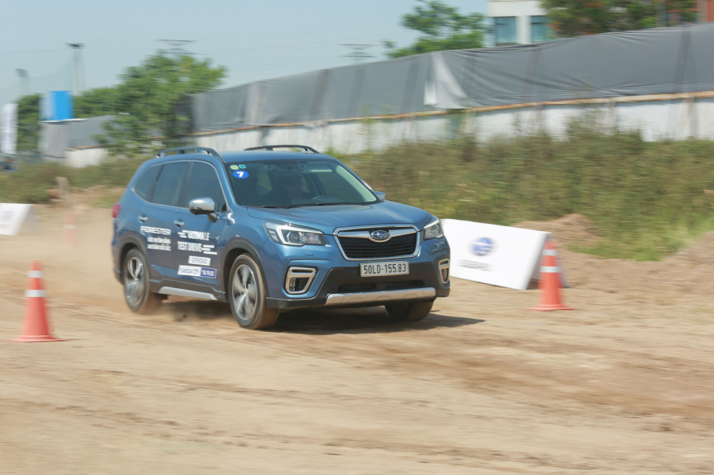 Tr&ecirc;n diện t&iacute;ch 5 h&eacute;c-ta, kh&aacute;ch h&agrave;ng sẽ được trải nghiệm 10 b&agrave;i thử nghiệm của Subaru