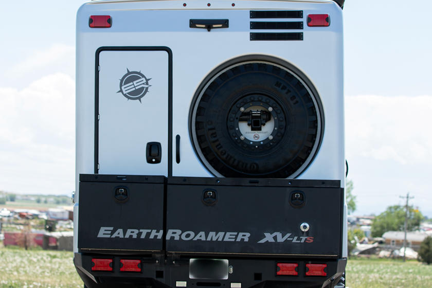 XV-LTS c&oacute; thể đi off-road tốt, rời xa mạng lưới điện trong thời gian d&agrave;i
