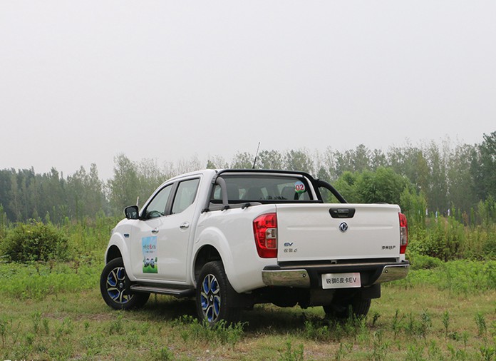 Ph&iacute;a sau của b&aacute;n tải điện&nbsp;Dongfeng Rich 6 EV