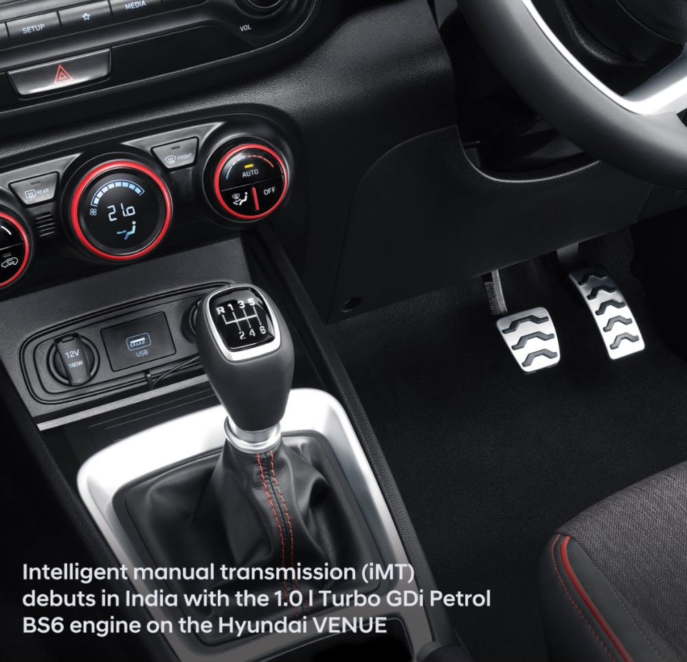 Hyundai Venue Sport 2020 được trang bị hộp số s&agrave;n th&ocirc;ng minh iMT mới