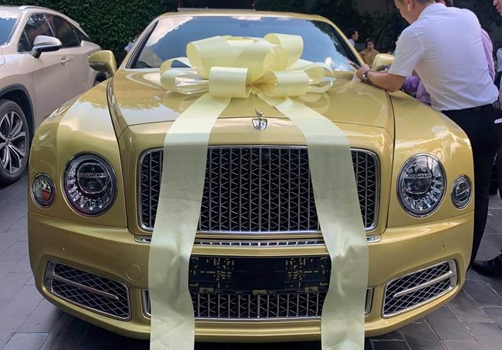 Doanh nhân Việt chờ nửa năm mới nhận được Bentley Mulsanne 2020 với màu sơn Julep hàng hiếm