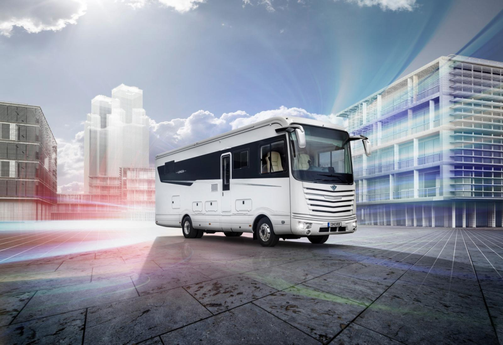 Phía trước mẫu motorhome Concorde Liner 990 GI