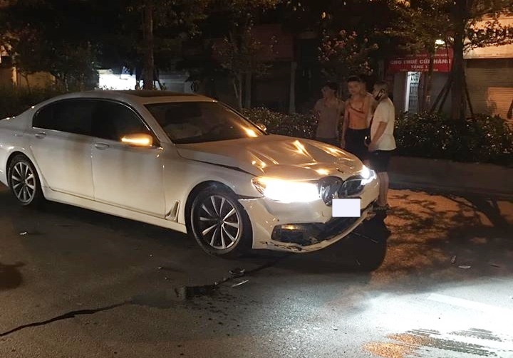 Chi ph&iacute; sửa chữa cho chiếc xe BMW 7-Series c&oacute; thể hơn h&agrave;ng trăm triệu đồng