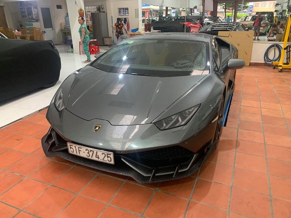 Lamborghini Huracan LP610-4 đầu ti&ecirc;n về Việt Nam