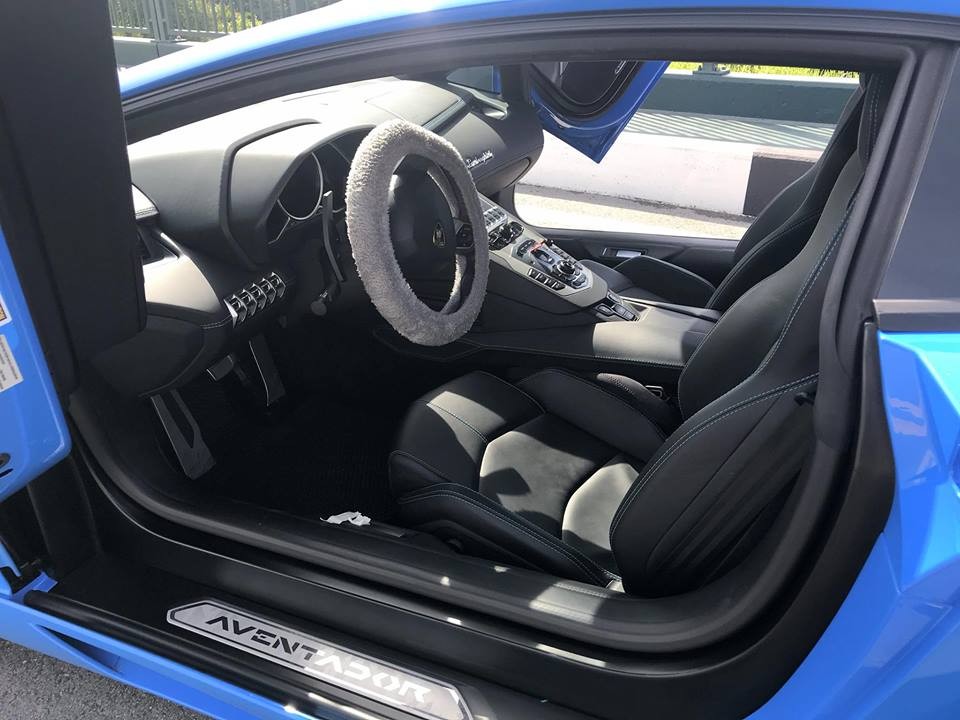 Nội thất siêu xe Lamborghini Aventador LP700-4 Nội thất siêu xe Lamborghini Aventador LP700-4