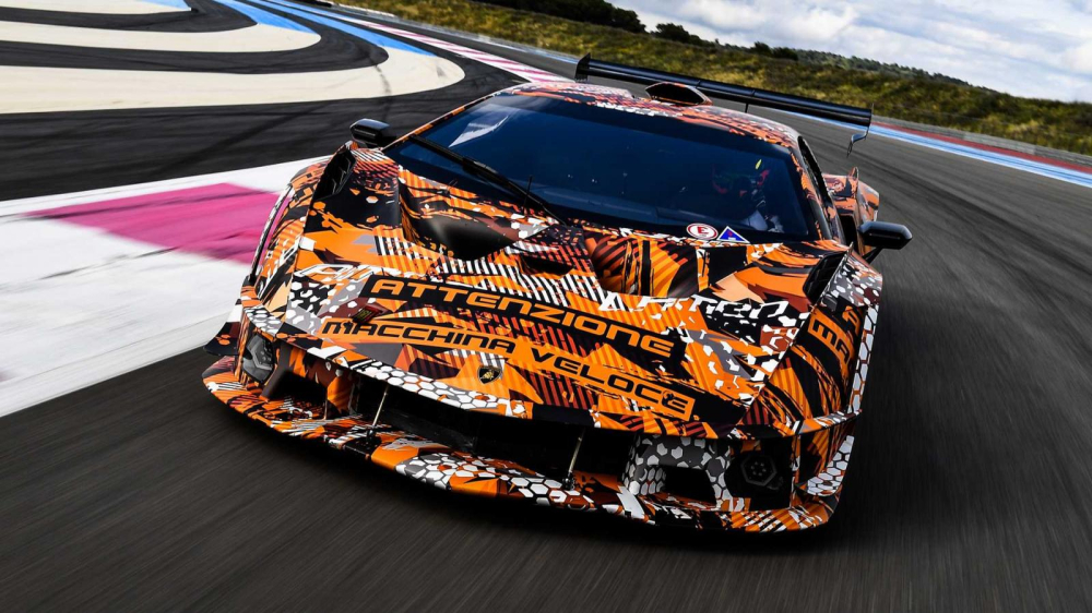 Lamborghini SCV12 lộ ảnh lúc che đậy ngoại thất