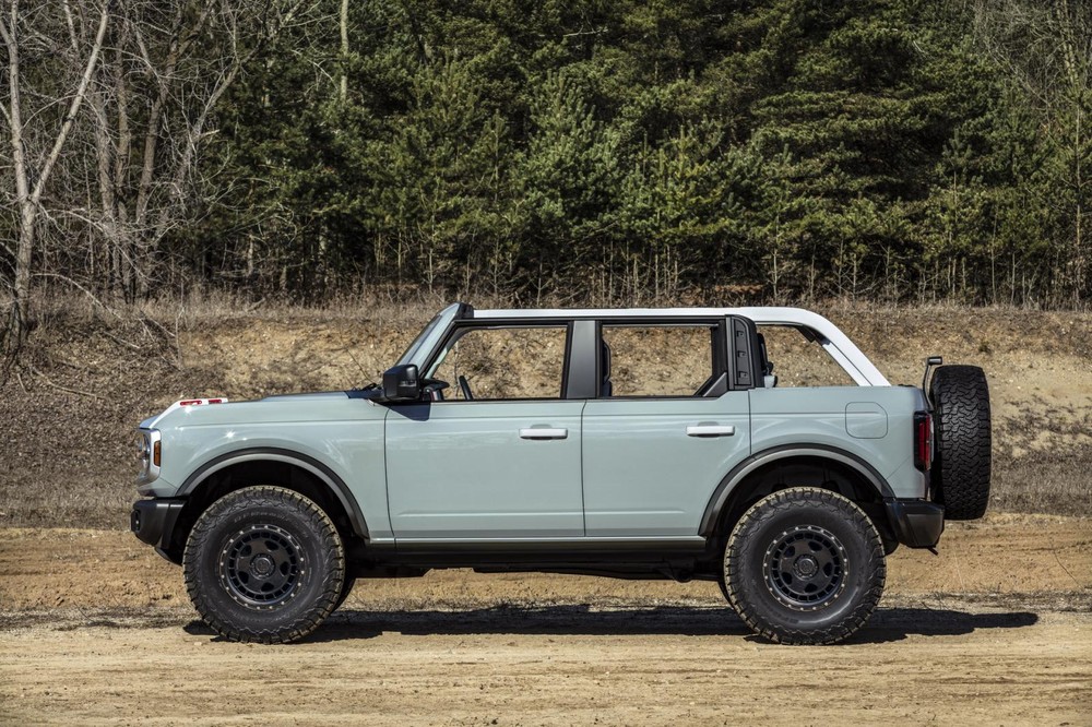 Ford Bronco 2021 có chiều cao gầm và khả năng lội nước hàng đầu phân khúc Ford Bronco 2021 có chiều cao gầm và khả năng lội nước hàng đầu phân khúc