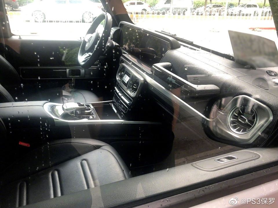 Nội thất bên trong Mercedes-Benz G350 