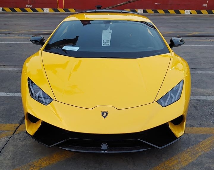 Si&ecirc;u xe Lamborghini Huracan Performante đầu ti&ecirc;n về Việt Nam