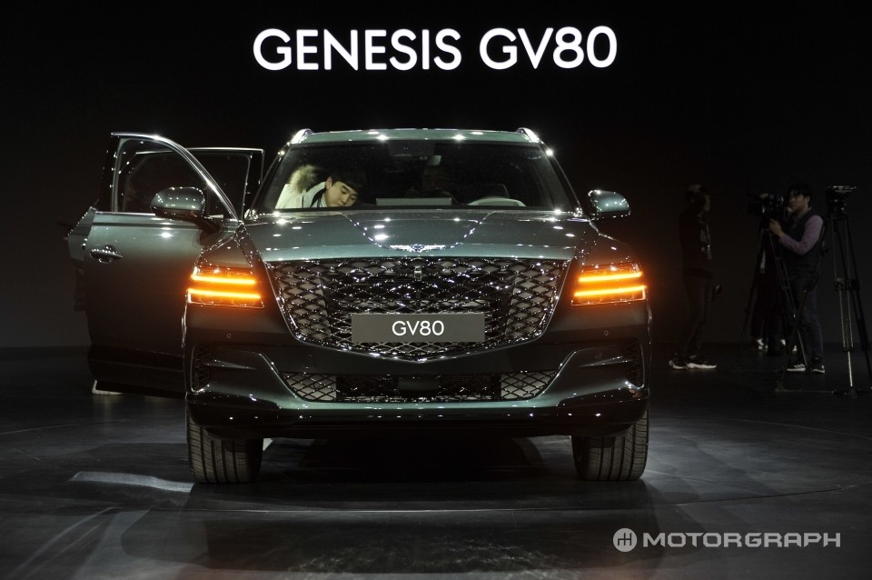Cận cảnh thiết kế đầu xe của Genesis GV80 Cận cảnh thiết kế đầu xe của Genesis GV80
