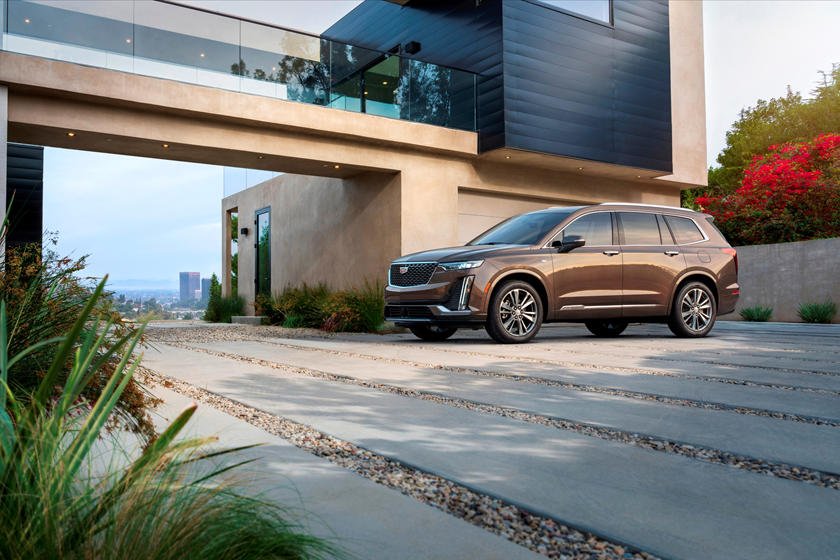 Cadillac XT6 2020 tiêu chuẩn có giá khoảng 52.000 USD Cadillac XT6 2020 tiêu chuẩn có giá khoảng 52.000 USD