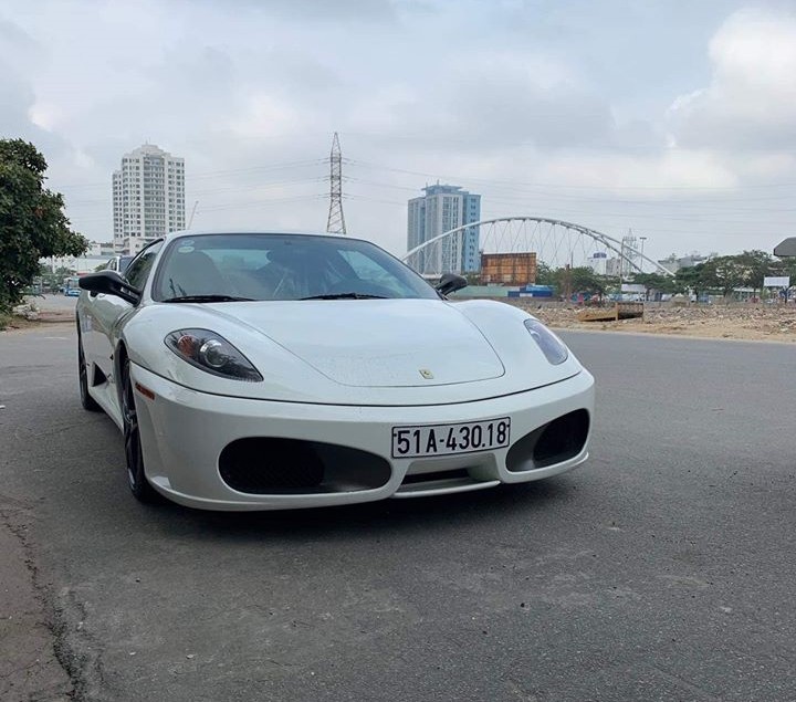 Doanh nhân Hải Phòng tậu siêu xe Ferrari F430