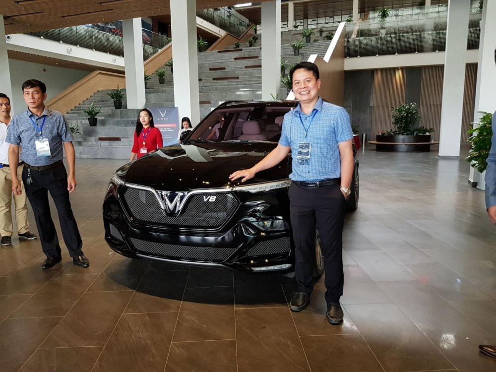 VinFast President ch&iacute;nh l&agrave; phi&ecirc;n bản thương mại của concept SUV hiệu suất cao VinFast Lux V8 đ&atilde; từng được h&atilde;ng xe Việt trưng b&agrave;y tại nh&agrave; m&aacute;y