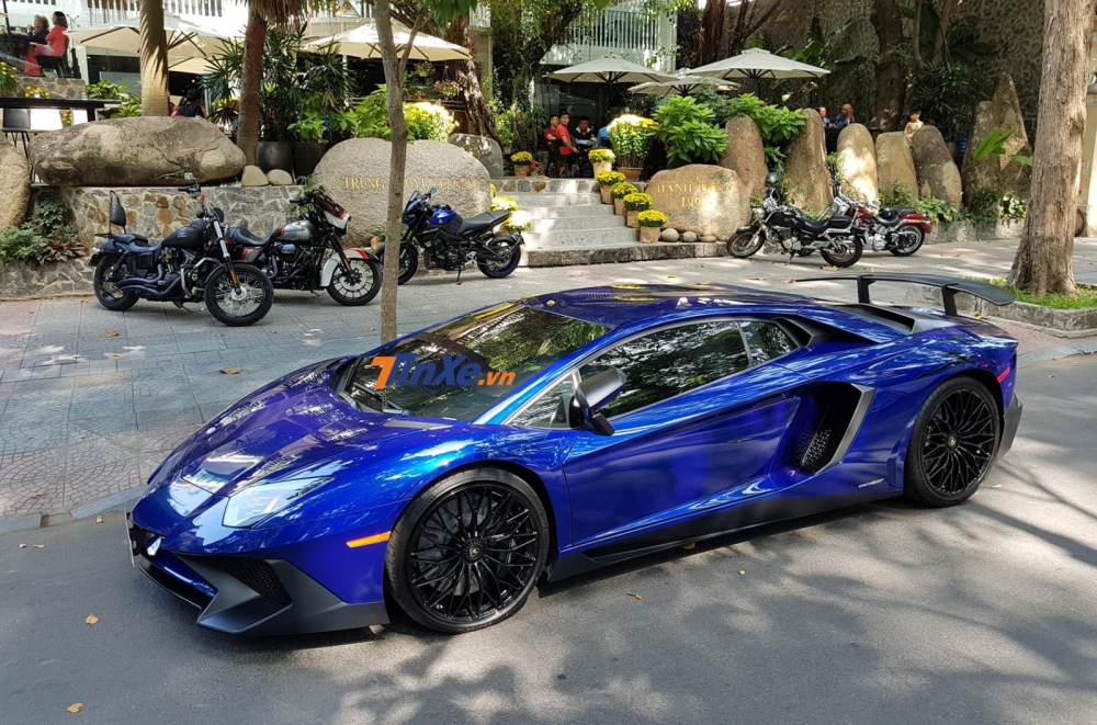 Vẻ đẹp của si&ecirc;u xe Lamborghini Aventador SV độc nhất tại Việt Nam