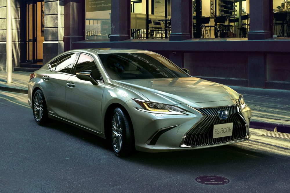 Lexus ES 300h 2021 trình làng tại Nhật Bản Lexus ES 300h 2021 trình làng tại Nhật Bản