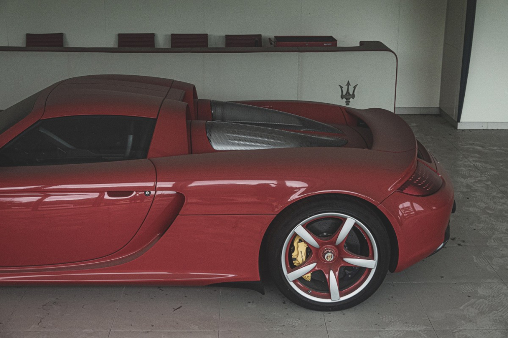 Chiếc Porsche Carrera GT này từng ở Nga và Đức trước khi đến Trung Quốc