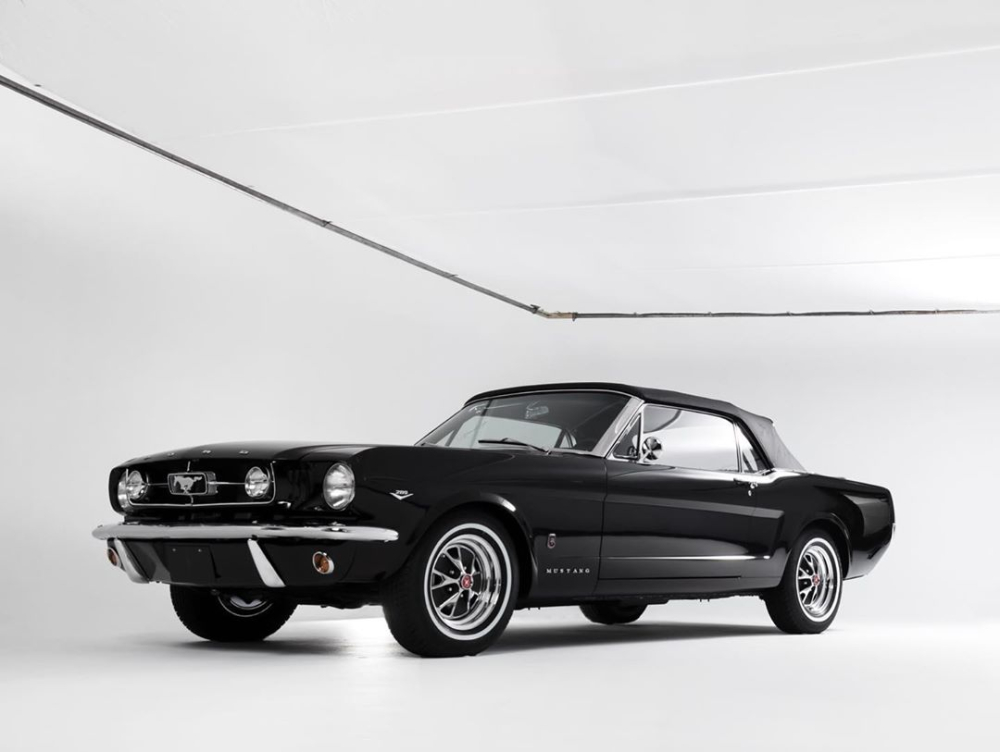Chiếc Ford Mustang sau khi được phục chế Chiếc Ford Mustang sau khi được phục chế